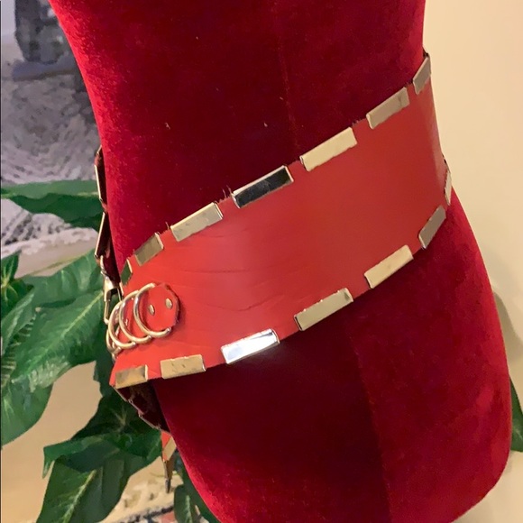 Unique Vintage Red Leather Belt size S-M - Picture 4 of 11